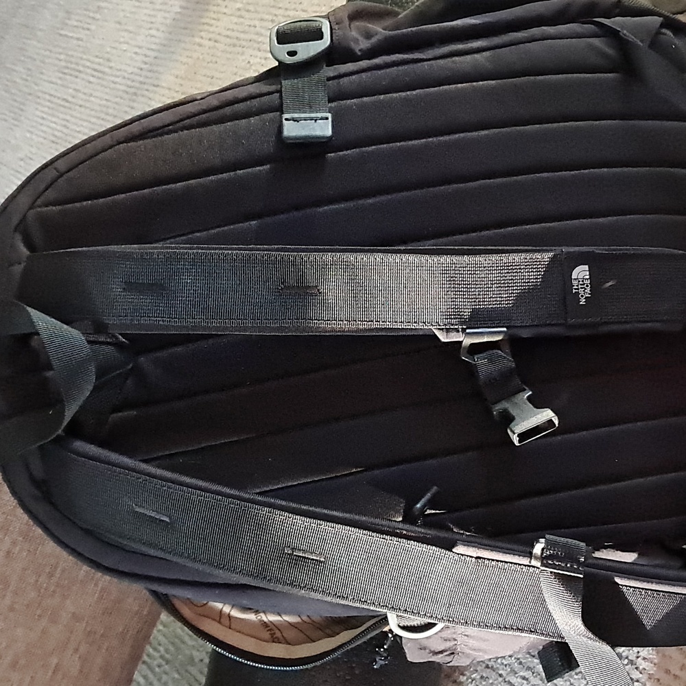 THE NORTH FACE Black Backpack - Picture 12 of 16